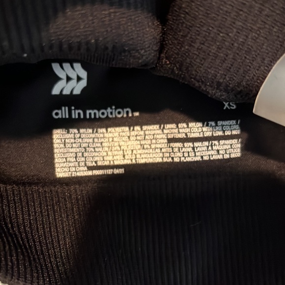 1 piece seamless cami bra. 1783 - Picture 3 of 6